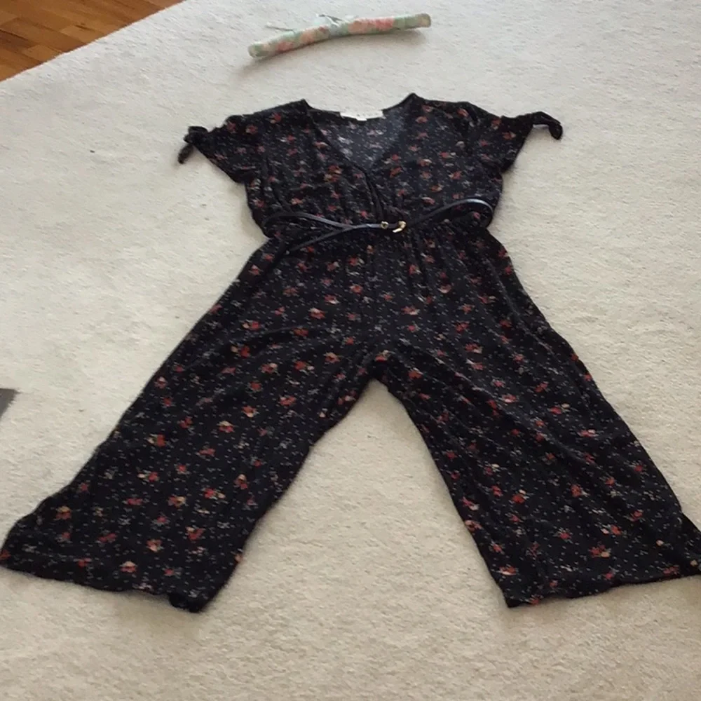 Mini Floral jumpsuit with narrow belt Size L - Picture 4 of 4